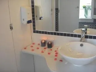 Lisbonguests
